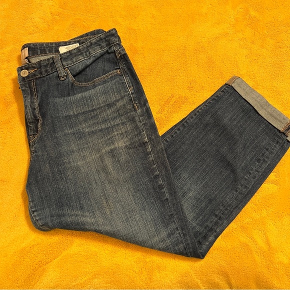 Banana republic cuffed capris - Picture 3 of 4